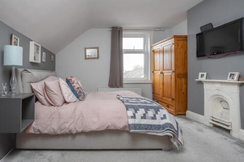 5 New Street. Lutterworth