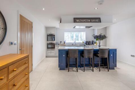 22 Mill Field Close