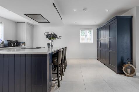 22 Mill Field Close