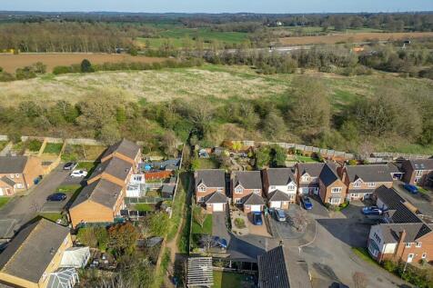 2 Burton Close, Lutterworth