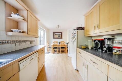 2 Burton Close, Lutterworth