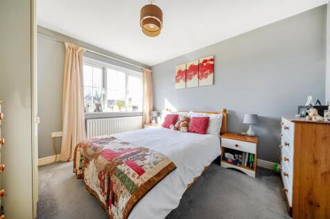 2 Burton Close, Lutterworth