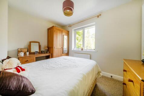 2 Burton Close, Lutterworth