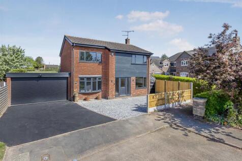 9 Chapel Fields, Swinford