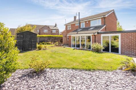 9 Chapel Fields, Swinford