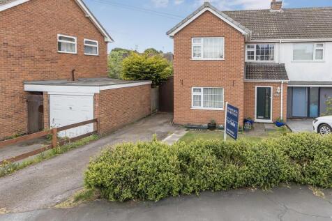 54 Outlands, Hinckley