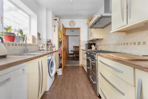 54 Outlands, Hinckley