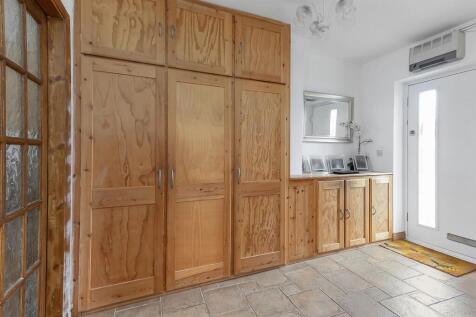 54 Outlands, Hinckley