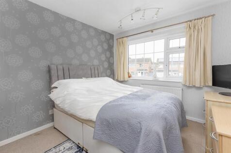 54 Outlands, Hinckley