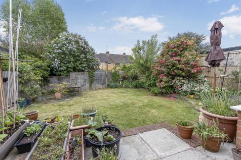 54 Outlands, Hinckley