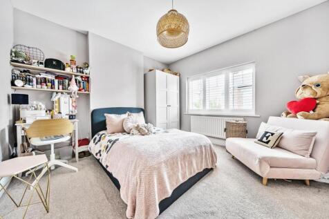 52 Six Acres, Broughton Astley