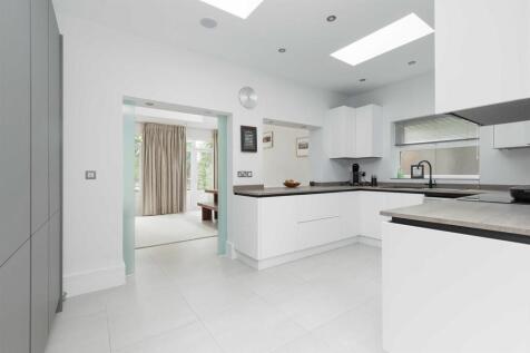 3 Marlborough Place