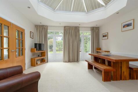 3 Marlborough Place