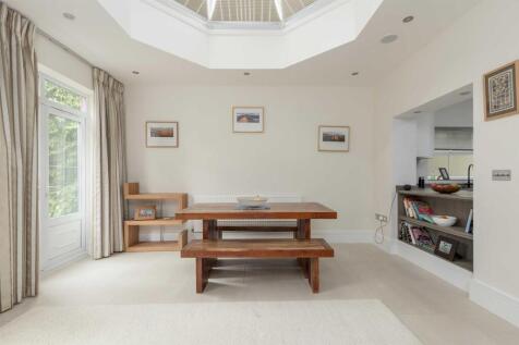 3 Marlborough Place
