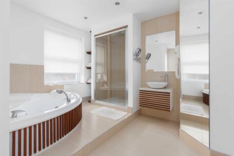3 Marlborough Place