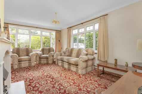 Oatlands, Church Drive