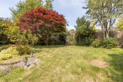 Oatlands, Church Drive