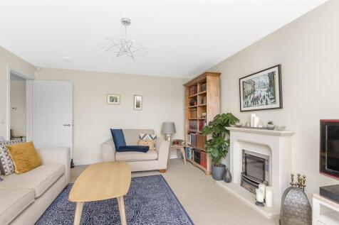 4 Buttercup Close, Lutterworth (15).jpg