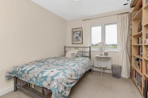 4 Buttercup Close, Lutterworth (34).jpg