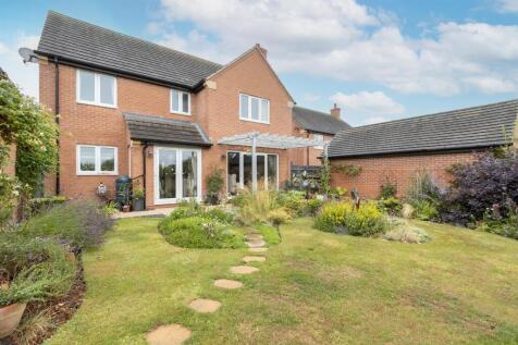 4 Buttercup Close, Lutterworth (22).jpg