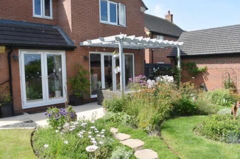 4 Buttercup Close, Lutterworth Garden 9.jpeg