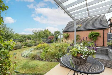 4 Buttercup Close, Lutterworth (20).jpg