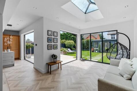60 Harecroft Crescent, Sapcote