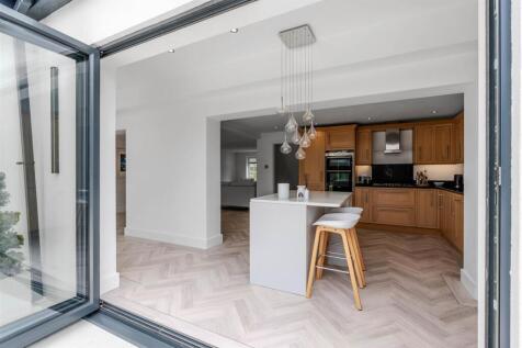 60 Harecroft Crescent, Sapcote