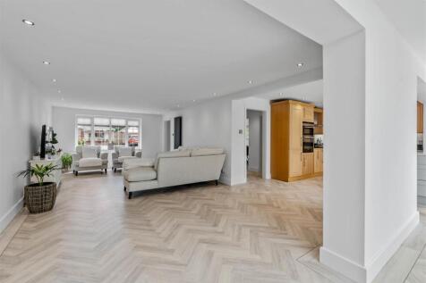 60 Harecroft Crescent, Sapcote