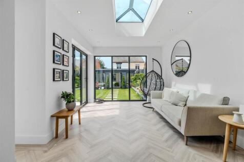 60 Harecroft Crescent, Sapcote
