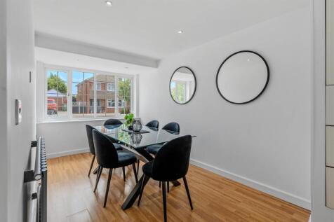 60 Harecroft Crescent, Sapcote