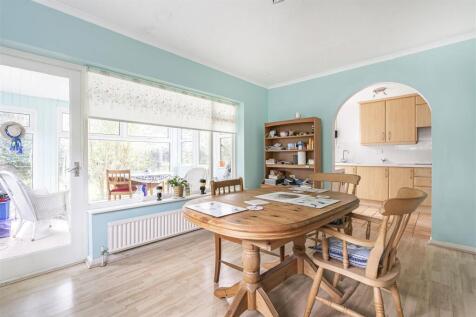 10 Beech Avenue, Lutterworth