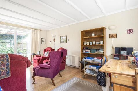 10 Beech Avenue, Lutterworth