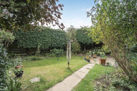 10 Beech Avenue, Lutterworth