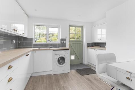 Manor Cottage, Manor Road, Claybrooke Magna
