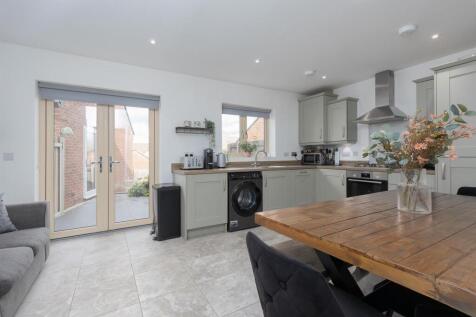 29 Blakenhall Drive