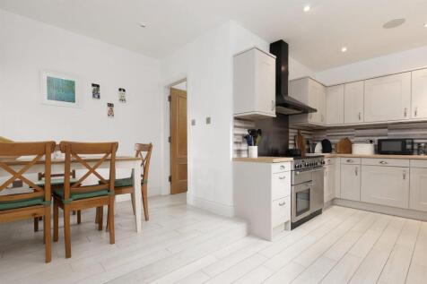 5 Yeomans Keep, Bitteswell