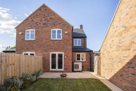 5 Ridge Way