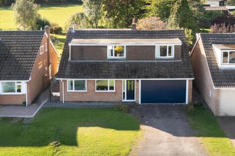 15 St Margarets Drive, Leire