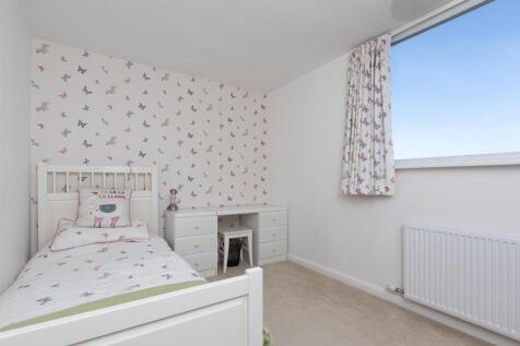 15 St Margarets Drive, Leire