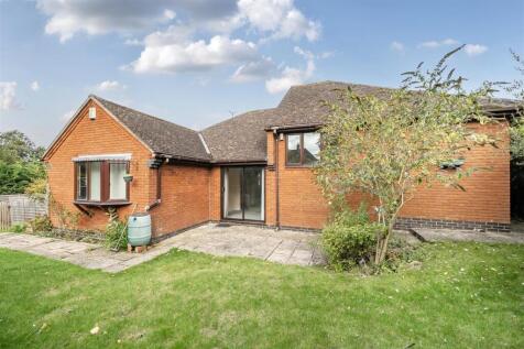 1 Manor Close, Claybrooke Magna