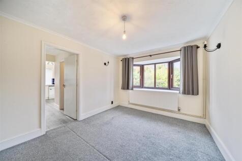 1 Manor Close, Claybrooke Magna