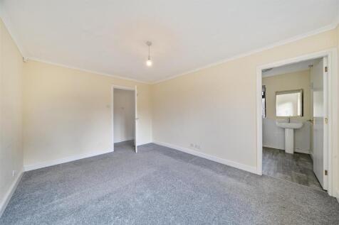 1 Manor Close, Claybrooke Magna