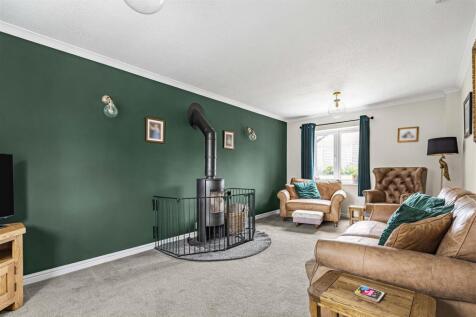 30 Elmcroft Avenue, North Kilworth