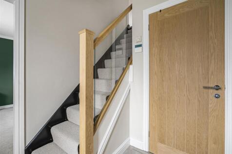 30 Elmcroft Avenue, North Kilworth (18).JPG