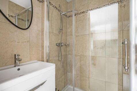 30 Elmcroft Avenue, North Kilworth