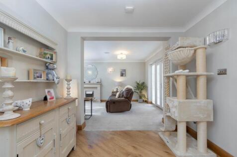 Tanglewood, 16 Fir Tree Lane