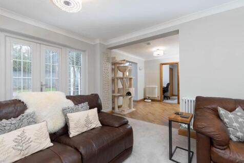 Tanglewood, 16 Fir Tree Lane