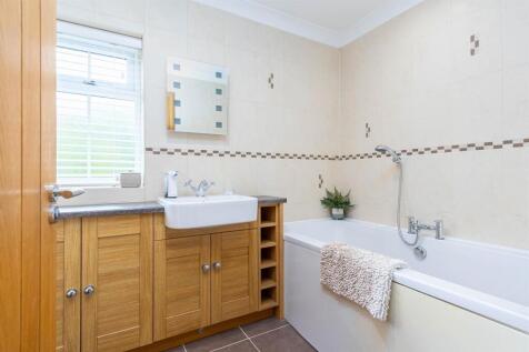 Tanglewood, 16 Fir Tree Lane