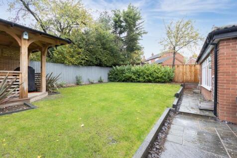 Tanglewood, 16 Fir Tree Lane